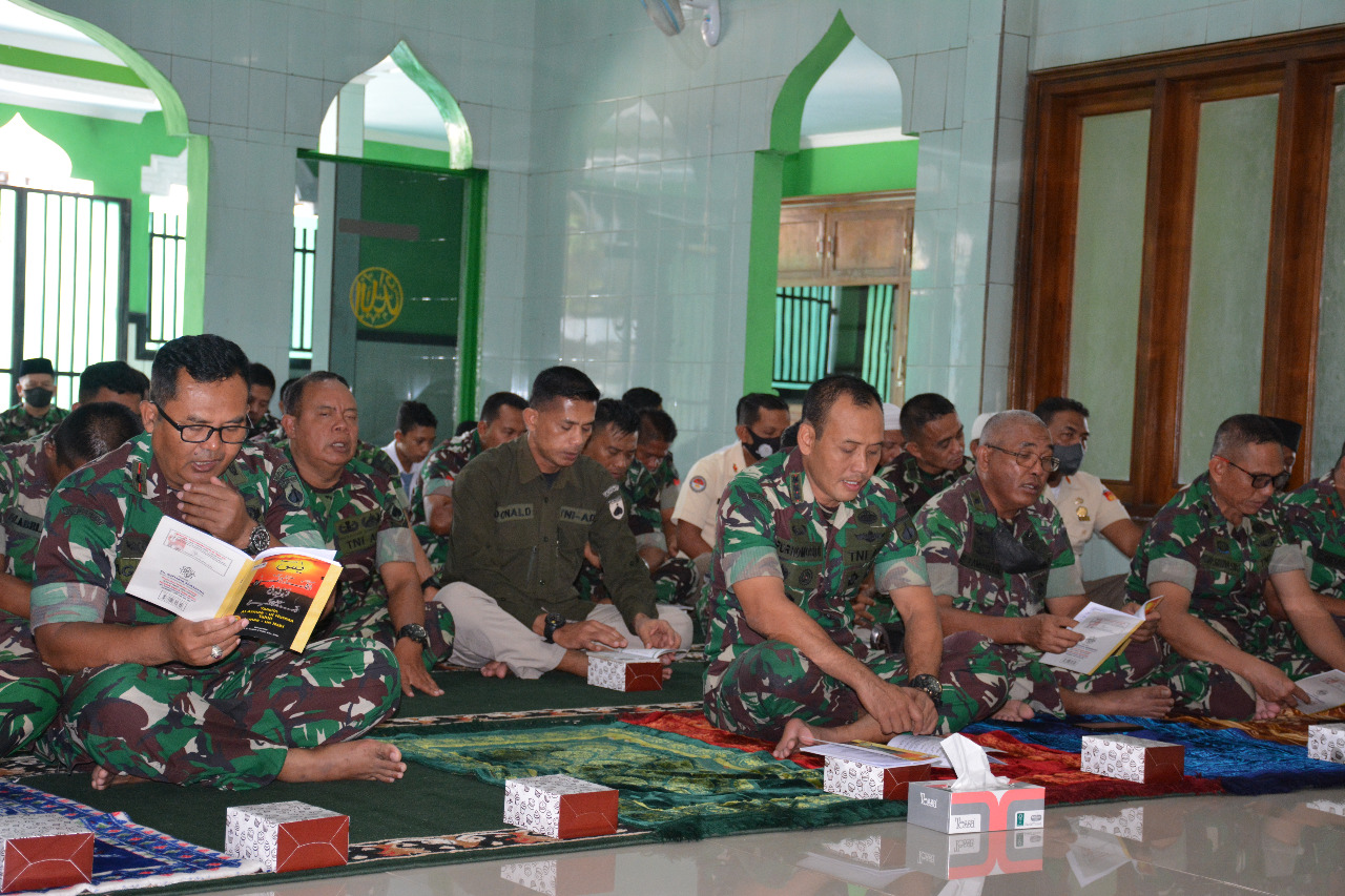 Peringati Hari Ulang Tahun Ke-61, Prajurit Korem 073/Makutarama Gelar Doa Bersama 
